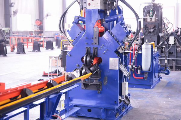 JX系列數(shù)控角鋼沖孔生產(chǎn)線 JX系列數(shù)控角鋼沖孔生產(chǎn)線